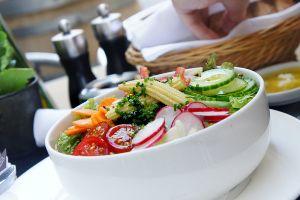 Vegetable salad in restaurant - Photo, Image