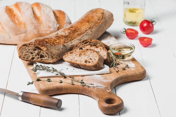 Fresh bread on table close-up - Foto, immagini