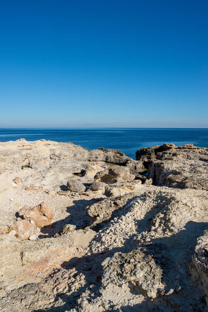 Голубое побережье Портинатх на острове Ибиза
 - Фото, изображение