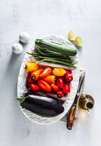 fresh vegetables on the table, bright multi-colored organic bio  - Фото, зображення