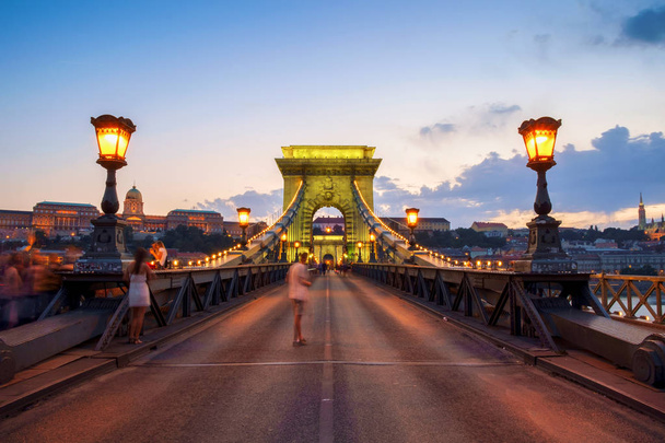 Puente de la cadena en Budapest, Hungría. - Foto, imagen