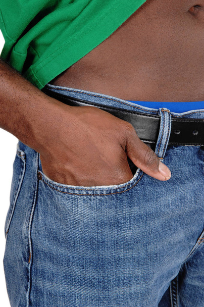 Рука в передній кишені джинсів
 - Фото, зображення