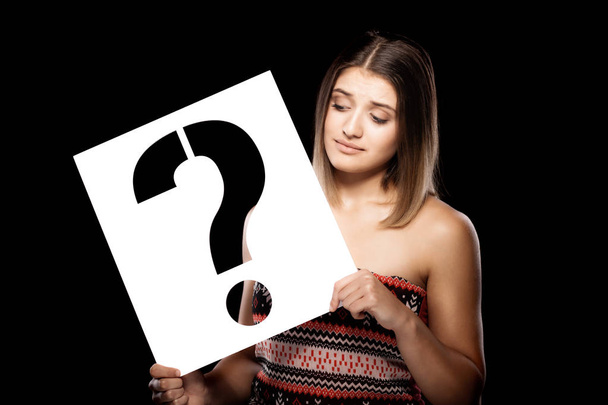 girl with a question mark sign - Фото, зображення