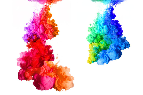 Rainbow su akrilik mürekkep. renk patlaması - Fotoğraf, Görsel