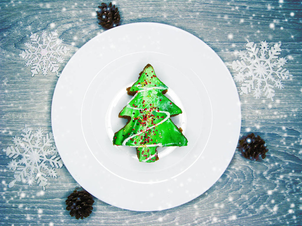 різдвяний ялинковий торт солодкий святковий десерт їжа
 - Фото, зображення