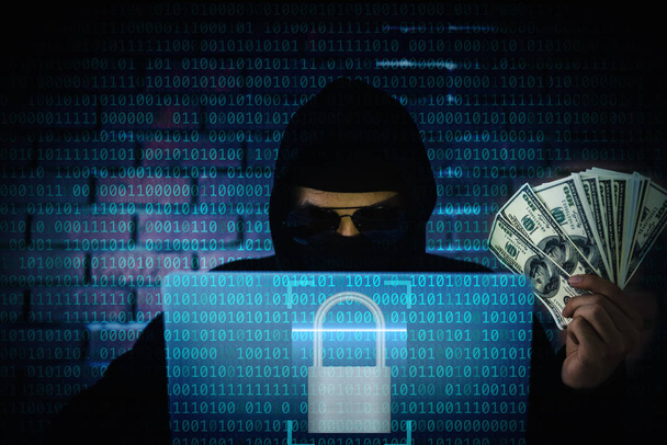 Computer hacker probeert toegang tot Informatieprivacy  - Foto, afbeelding