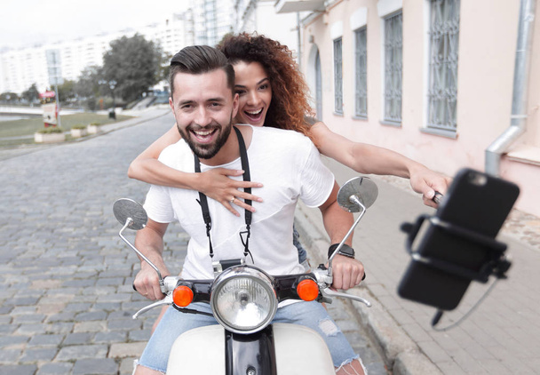 Happy couple traveling on motorcycle.Travel concept - Foto, imagen