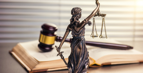Escritório jurídico de advogados estátua modelo de bronze legal de themis godd
 - Foto, Imagem