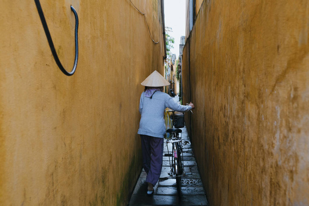 narrow street - Фото, изображение