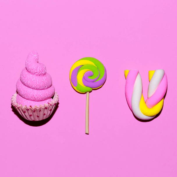 Candy Sweets. Pink Fashion Candy Mood Flatlay Art - 写真・画像