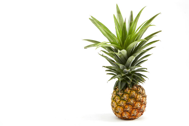 close-up view of fresh pineapple isolated on white background - Foto, Imagem