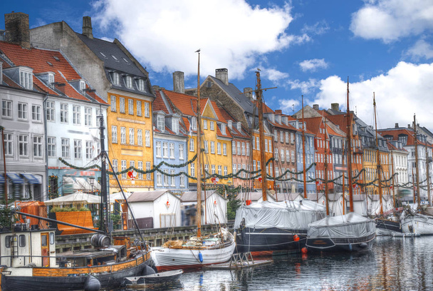 Нюхавн та забезпечує є старий Копенгагені Харбор - Фото, зображення