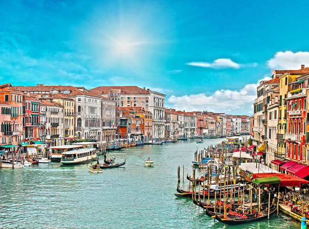 güneşli bir gün şehirde Venedik - Fotoğraf, Görsel