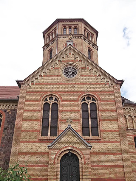 Церква миру в місті Ніднгаузен - Фото, зображення