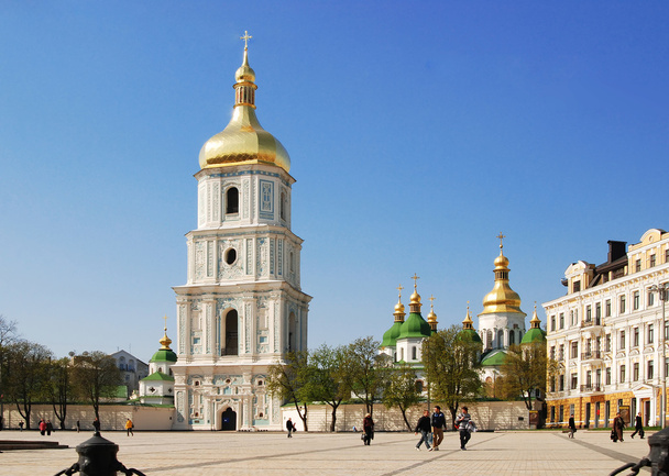 キエフ、ウクライナの sophievskaya 広場 - 写真・画像