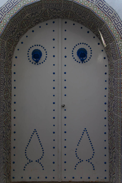 Dekoratív ajtók, Tunézia - Fotó, kép