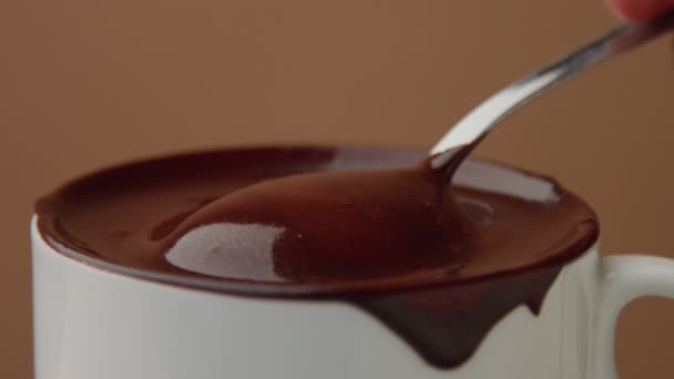 sıcak çikolata içer kaşık - Video, Çekim