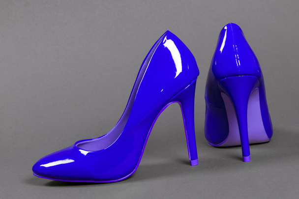 μπλε υψηλής τακούνια παπούτσια - Φωτογραφία, εικόνα