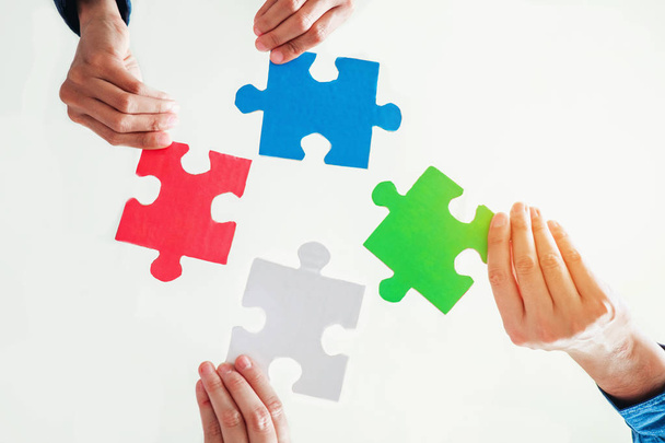 Reunión de trabajo en equipo Empresa Jigsaw Puzzle solución juntos conce
 - Foto, Imagen