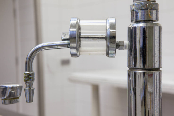 water tap in mortuary - Foto, Imagen