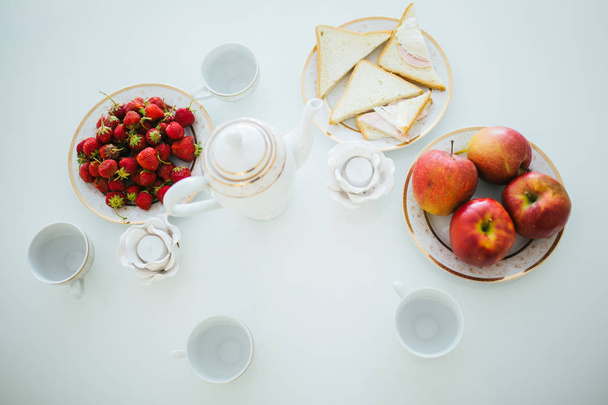 Snídaně v tabulce bílé - Fotografie, Obrázek