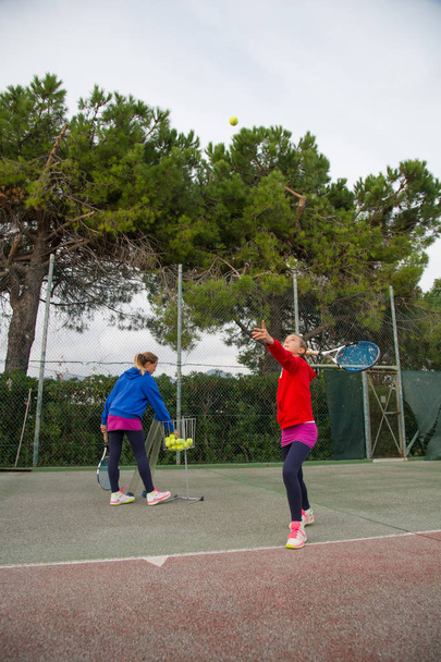 kültéri tenisziskola - Fotó, kép