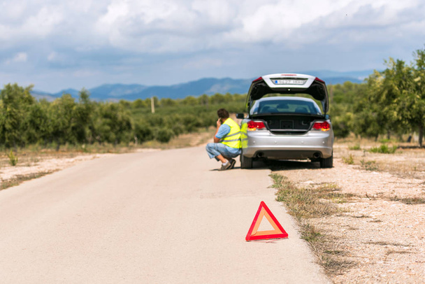The Spanish landscape. The car broke down on the road, Tarragona, Catalunya, Spain. Copy space for text. - Fotografie, Obrázek