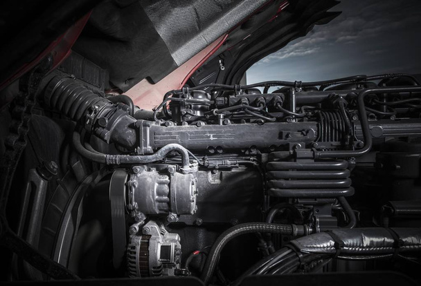 Auflieger-Dieselmotor - Foto, Bild