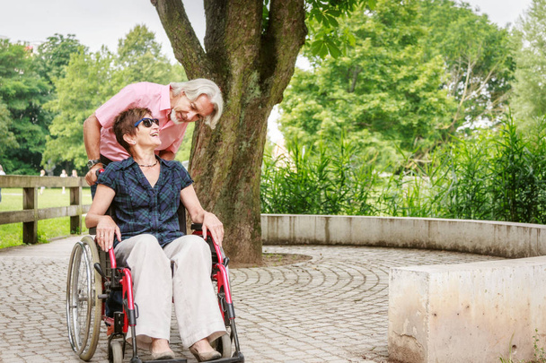 Senior People In Wheelchair - Foto, immagini