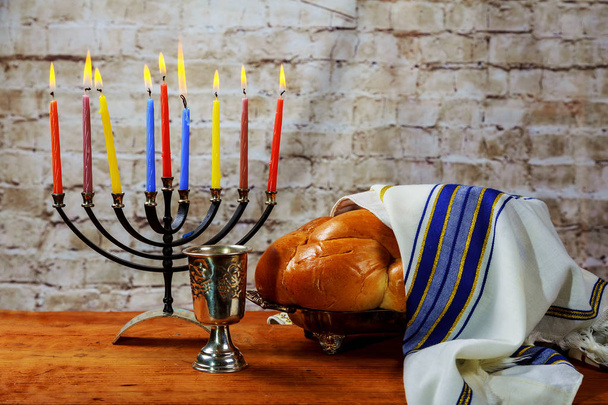 Hanukkah, o Festival Judaico das Luzes
 - Foto, Imagem