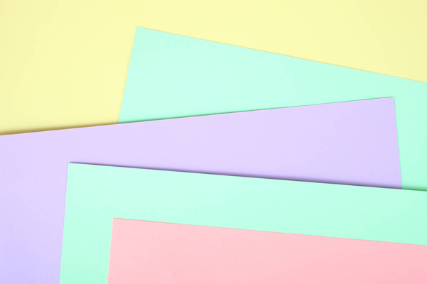 Pastel gekleurd papier - Foto, afbeelding