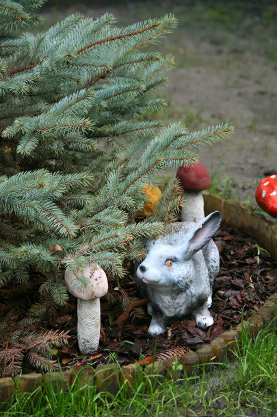 χριστουγεννιάτικο δέντρο και λαγουδάκι - Φωτογραφία, εικόνα