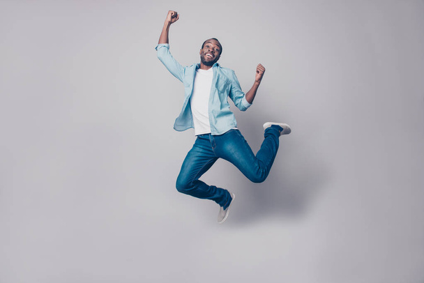 Portrait of flying, crazy, carefree, free, cheerful, funny man i - Foto, immagini