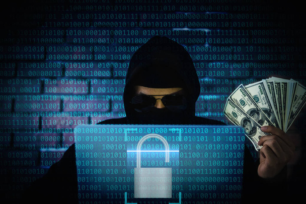 Počítačový hacker snaží o přístup k informace o ochraně osobních údajů  - Fotografie, Obrázek