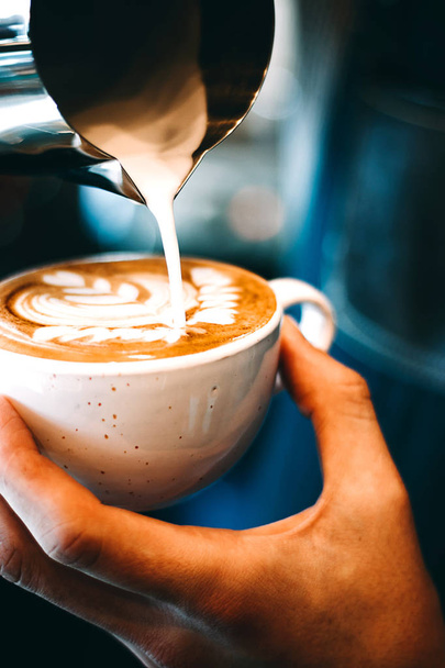 How to make coffee latte art - Фото, зображення