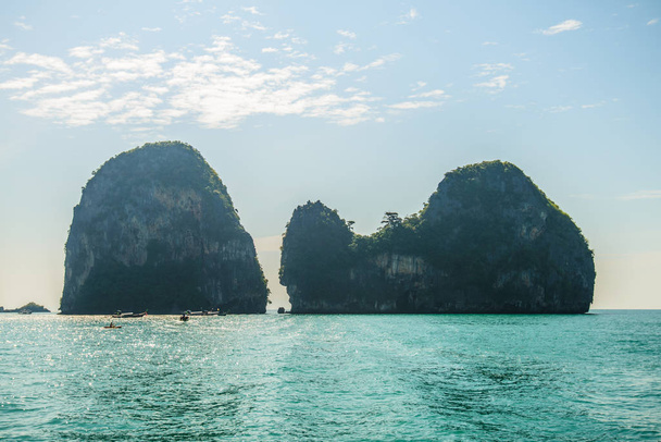 Прекрасні острови в Андаманському морі, Крабі (Таїланд). - Фото, зображення