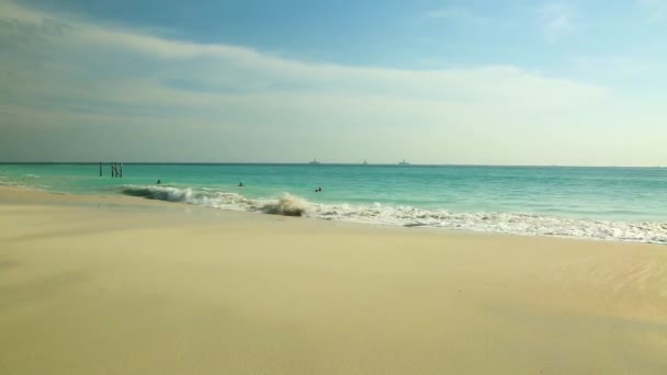  Niesamowity widok na wyspę Eagle Beach Aruba. Karaiby. Tle pięknej przyrody - Materiał filmowy, wideo