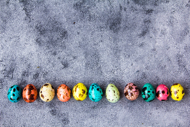 Easter, colorful chicken and quail eggs - Foto, immagini