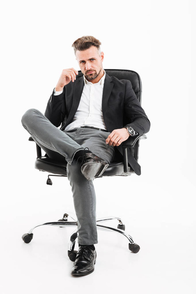 Portrait of a serious young mature businessman - Fotoğraf, Görsel