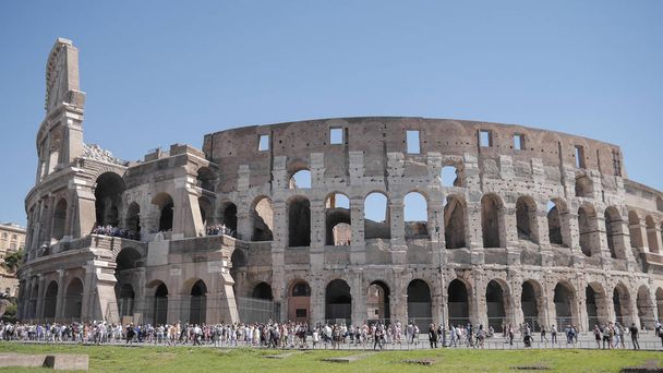 de verbazingwekkende colosseum in Italië - Foto, afbeelding