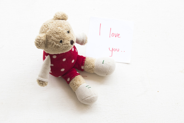 je t'aime carte de message avec ours en peluche sur fond blanc
 - Photo, image