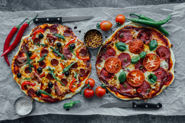 Pizza de salchichón
 - Foto, imagen