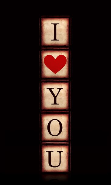 Kocham cię z czerwonym sercem w 3d drewniane kostki pionowe - Zdjęcie, obraz