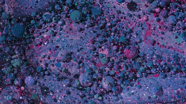 Tinta de óleo de movimento lento de bolhas de cores brilhantes
 - Foto, Imagem
