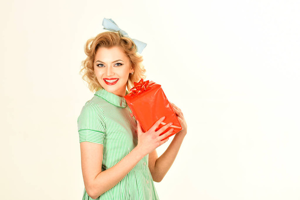 Portrait of beautiful young happy smiling woman in pin-up style - Фото, зображення