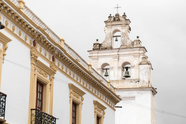 Sucre Bolivya'nın anayasal başkentidir. Geleneksel colo - Fotoğraf, Görsel