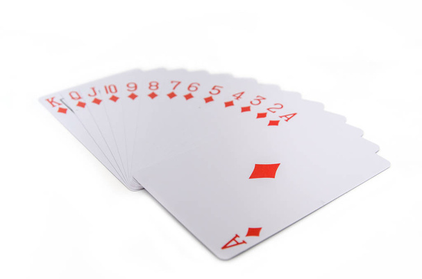 Speelkaarten geïsoleerd op een witte achtergrond. Poker diamanten - Foto, afbeelding