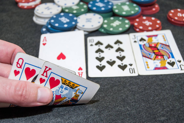 juego de póquer - tarjeta y fichas
 - Foto, imagen