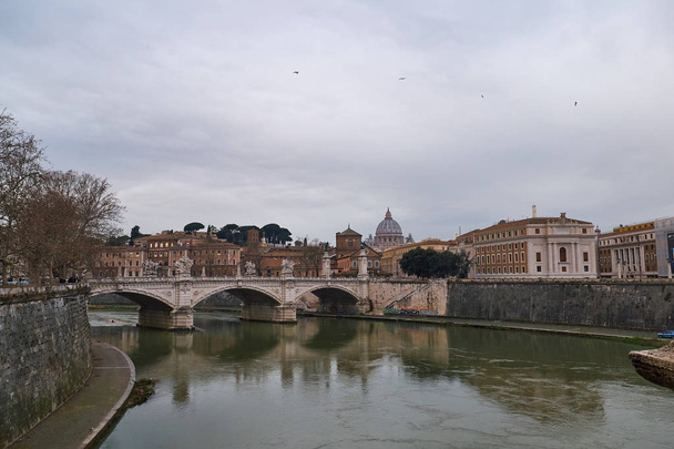 View from Tiber River to St. Peter's Basilica in Vatican. Rome, Italy - Fotoğraf, Görsel