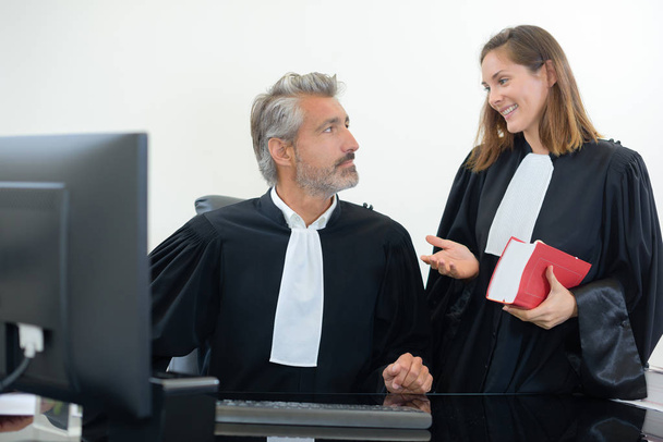 Two lawyers in conversation - Fotó, kép